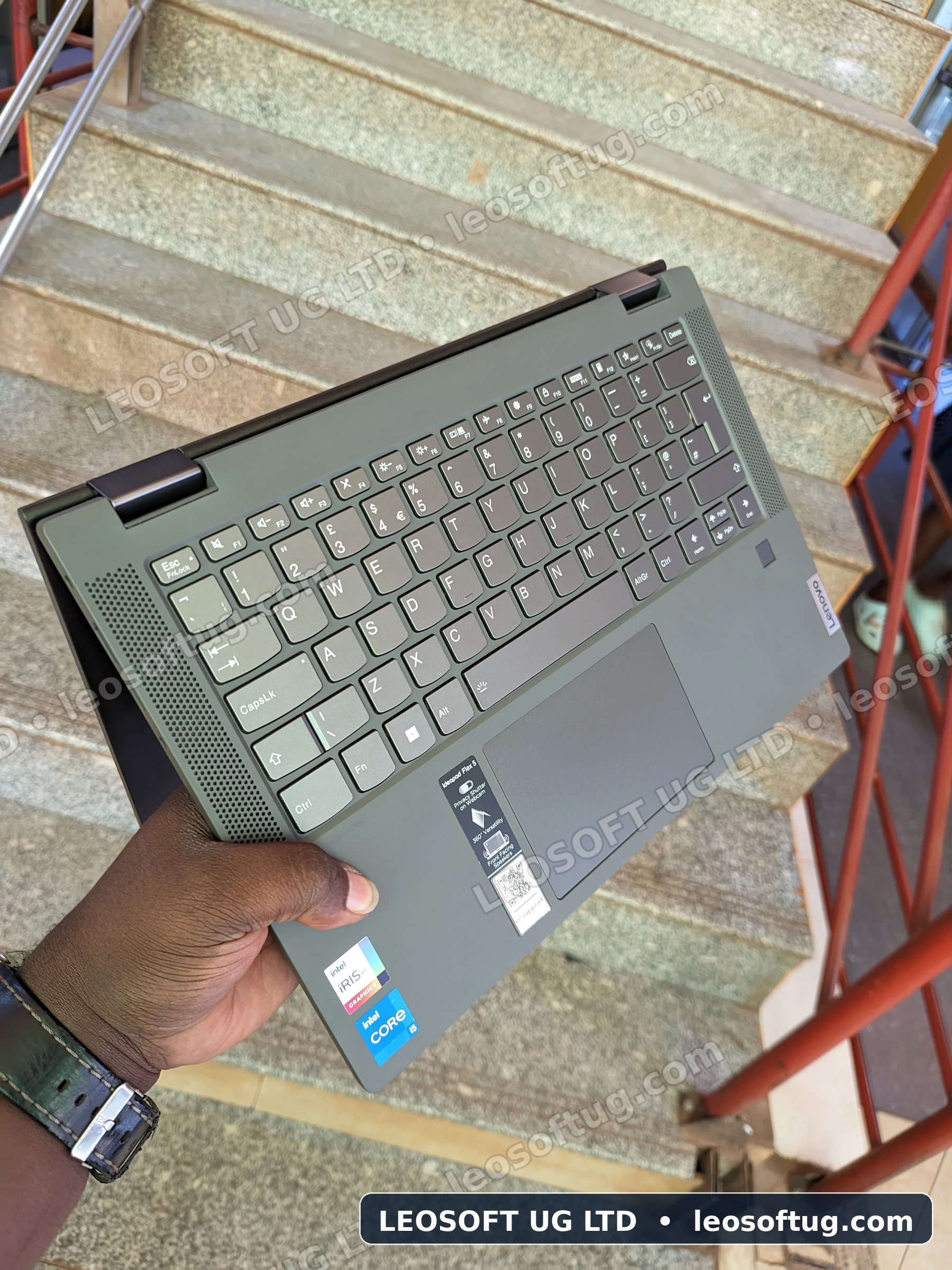Lenovo IdeaPad Flex 5 14IAU7 (14-inch Series)