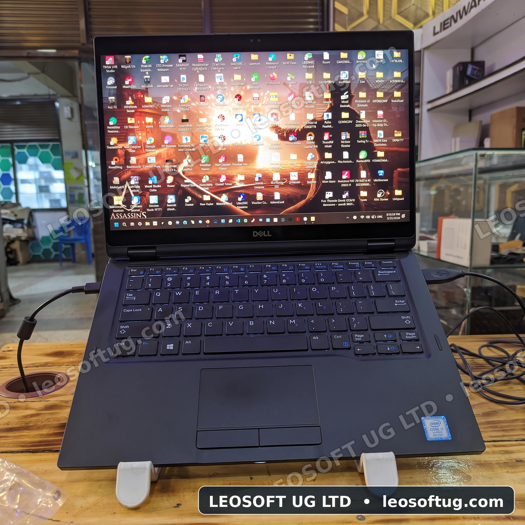 Dell Latitude 7390 2-in-1 Touchscreen Convertible Laptop