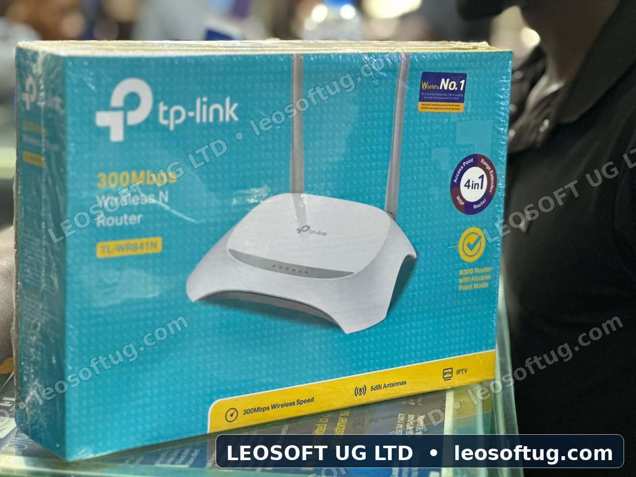 TP-Link TL-WR841N 300Mbps Wireless N Speed Wi-Fi Router