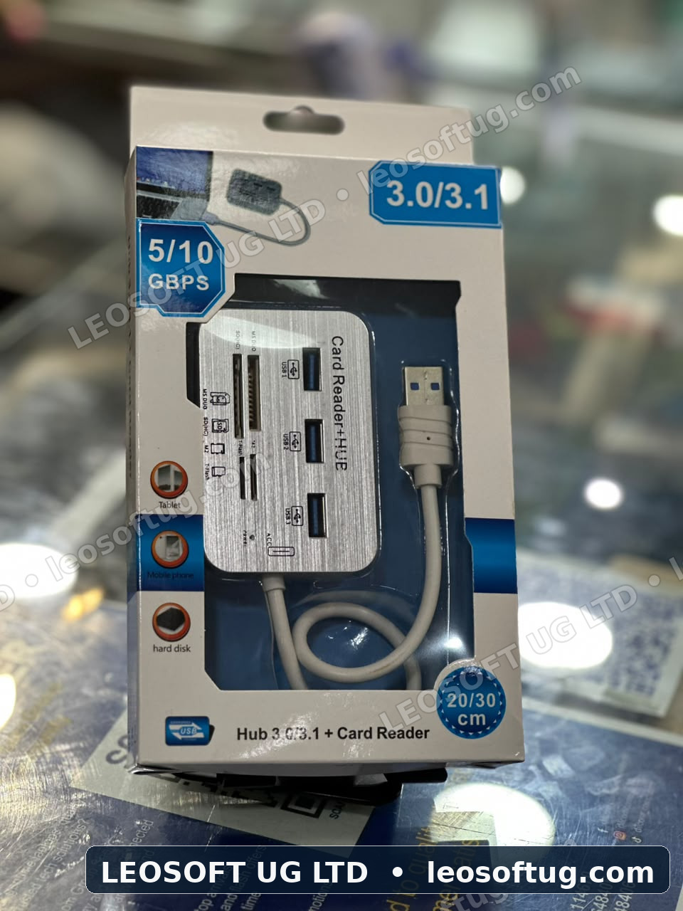 USB 3.0 / 3.1 Multi-Port Combo Hub with Integrated Memory Card Reader